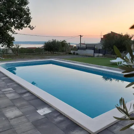 Tatil Evi Holiday Neven Kastela