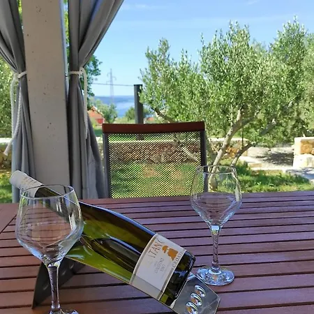 Holiday Neven * Kastela