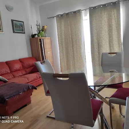 Tatil Evi Holiday Neven