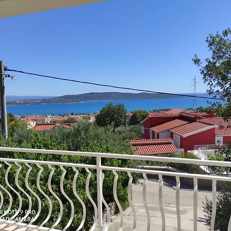Holiday Neven Tatil Evi Kastela
